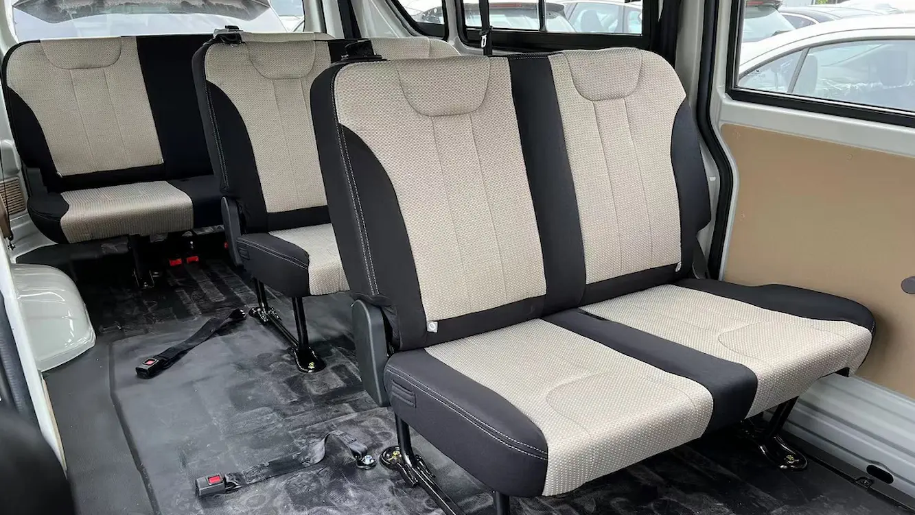 ourFeatures.comfortableSeating.title